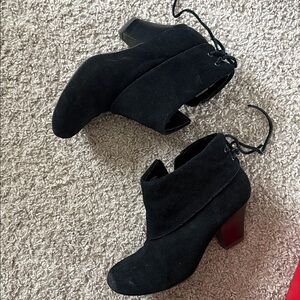 🔥Elegant Black Suede Ankle Boots by Skechers